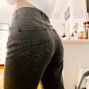 PERFECT American Eagle Mom Jeans!